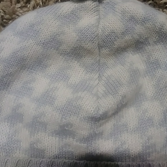 #657 New Arrival 🧤Baby luxuries baby hat. Size:6-12 m - Picture 3 of 6